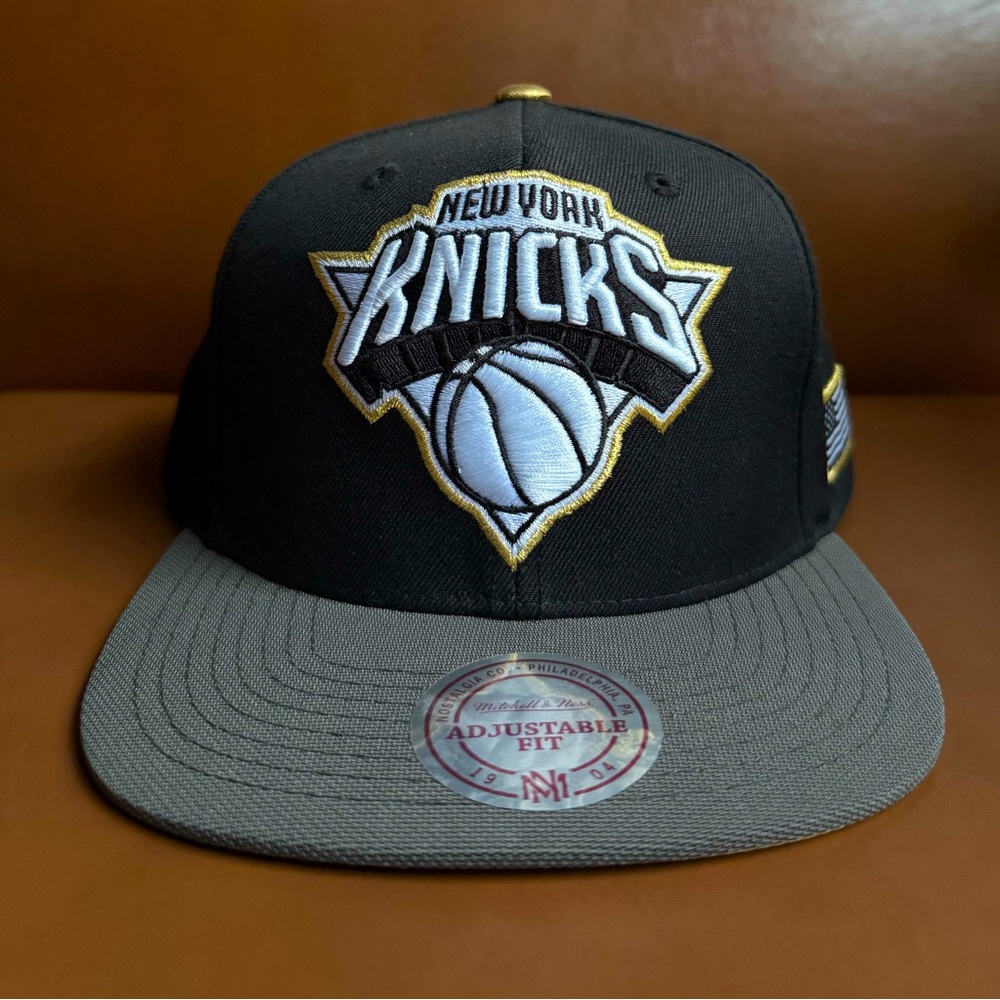 VINTAGE - New York Knicks SnapBack